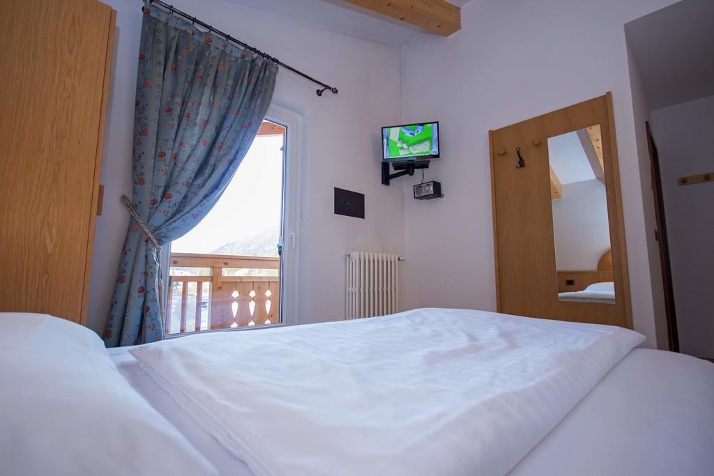 Hotel Miravalle Сорага Экстерьер фото